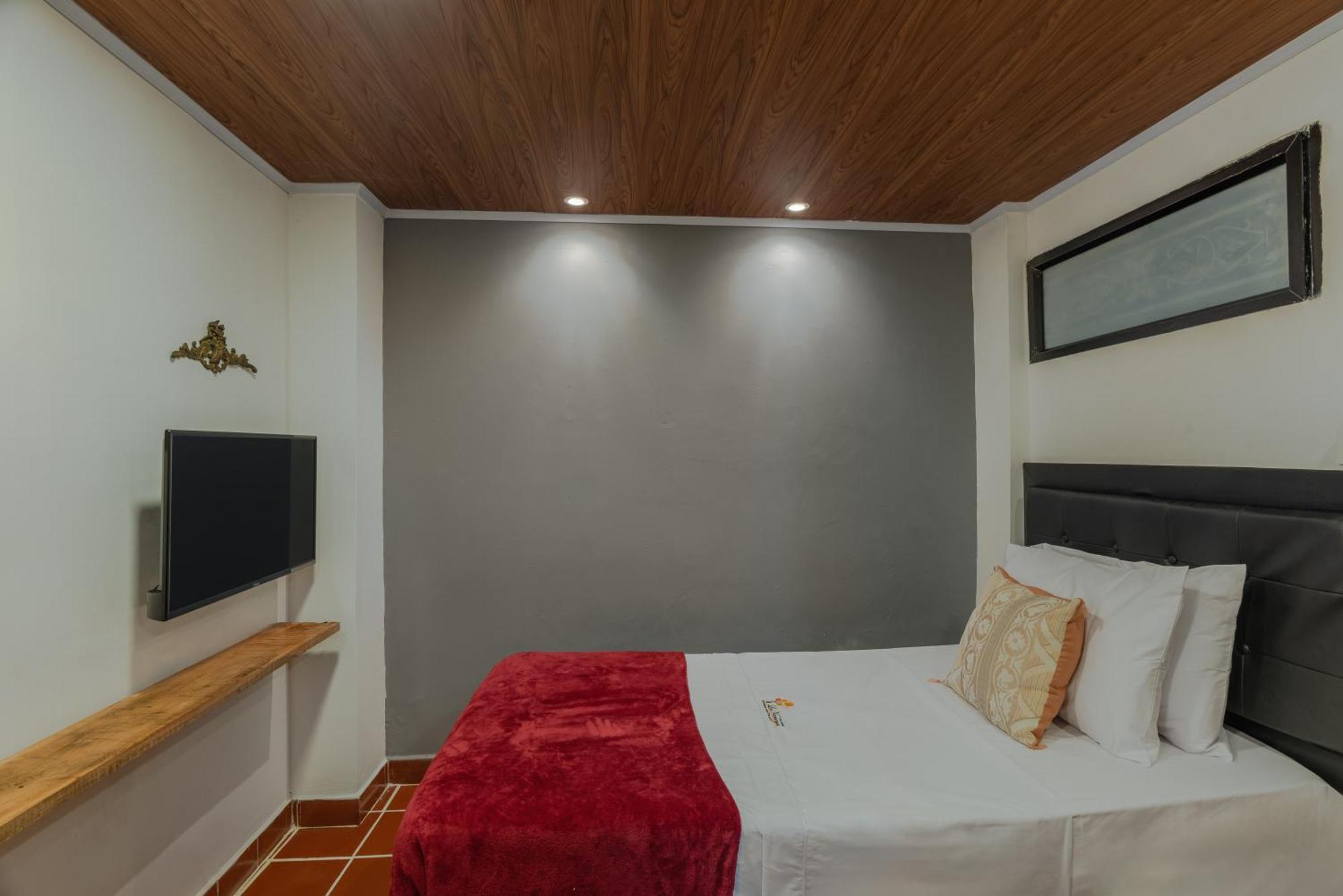 Casa Los Naranjos Hostal Medellin Luaran gambar