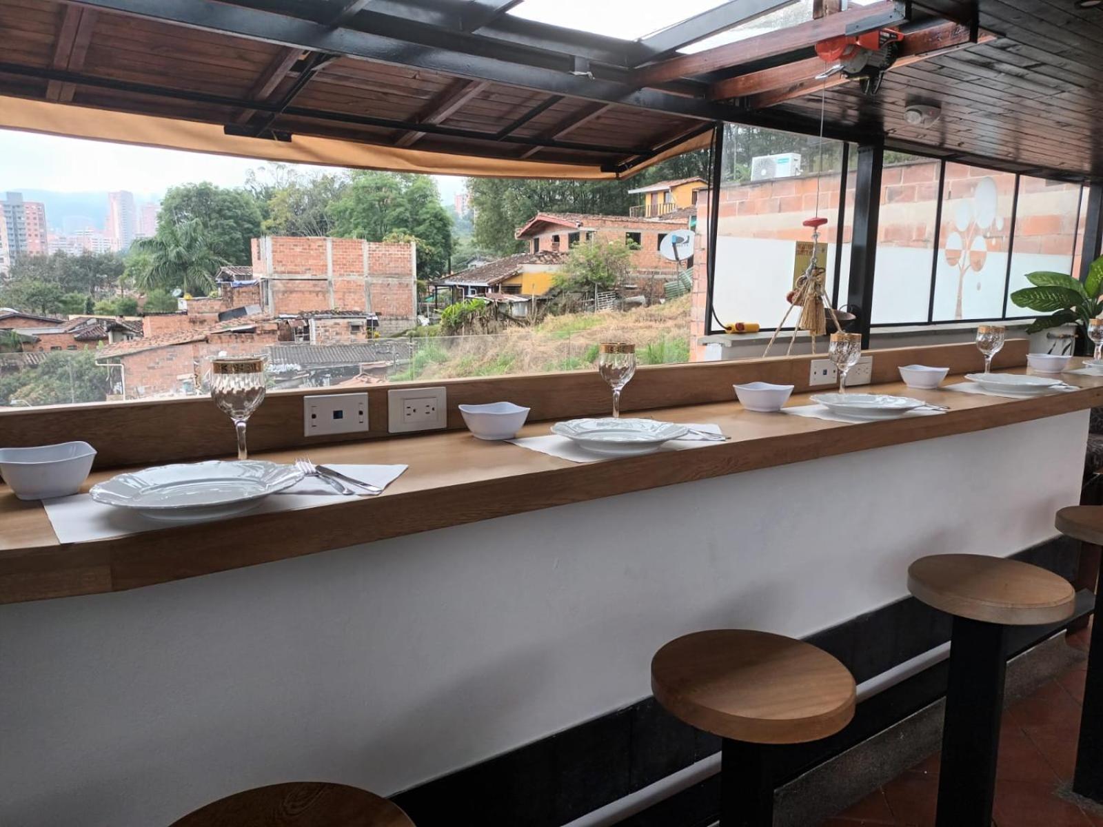 Casa Los Naranjos Hostal Medellin Luaran gambar